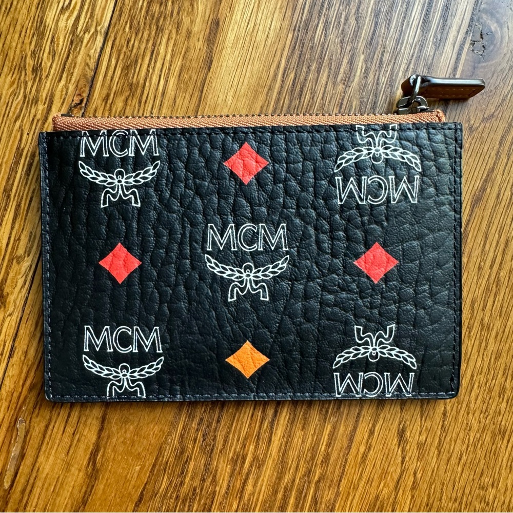 ❤️SOLD❤️ MCM Visetos Original Key Pouch - Picture 3 of 9